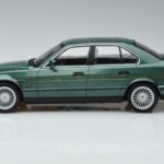 BMW Alpina B10 4.6 E34 Zielony MCG 1:18 MCG18229 Metal - image 3 of 6