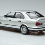 BMW Alpina B10 4.6 E34 Srebrny MCG 1:18 MCG18231 Metal - image 5 of 5