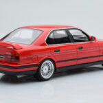 BMW Alpina B10 E34 Biturbo Czerwony Otto 1:18 - image 2 of 6