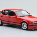 BMW Alpina B10 E34 Biturbo Czerwony Otto 1:18 - image 4 of 6