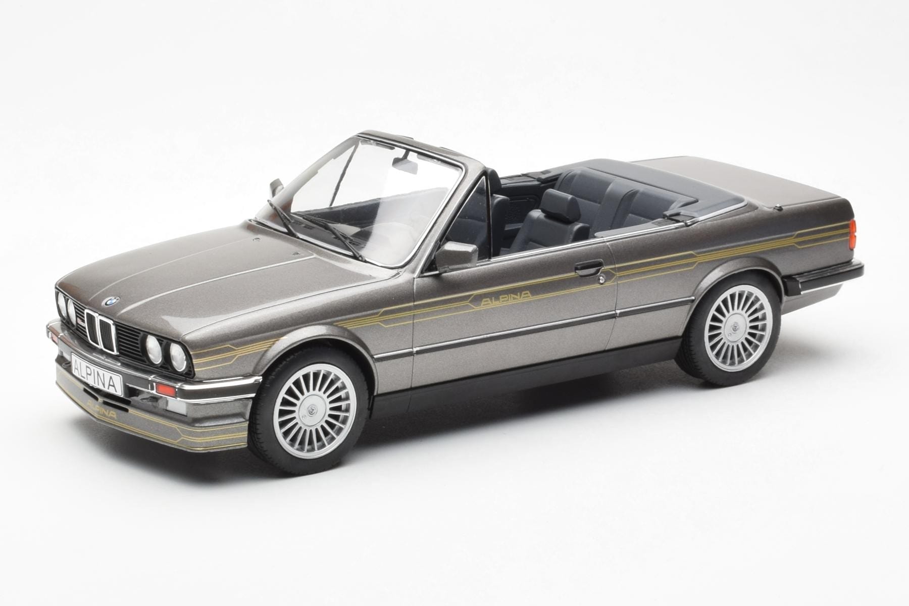 BMW Alpina C2 2.7 E30 Kabriolet Szary MCG 1:18 MCG18384 Metal