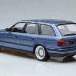 BMW Alpina B10 E34 4.0 Touring Niebieski Otto 1:18 OT944 Żywica - image 5 of 6