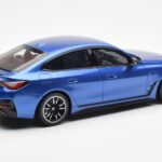 BMW i4 M50 G26 Niebieski Otto 1:18 OT453 - image 2 of 6