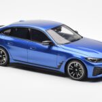 BMW i4 M50 G26 Niebieski Otto 1:18 OT453 - image 4 of 6