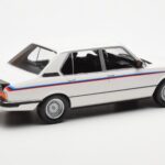 BMW M535i E12 Biały Norev 1:18 - image 2 of 5