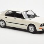 BMW M535i E28 Biały Norev 1:18 - image 4 of 6