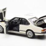 BMW M635 CSi E24 Biały Dealer Edition AUTOart 1:18 - image 5 of 8