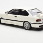 BMW M3 E36 Lightweight Biały Otto 1:18 - image 5 of 6