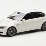 BMW M3 E90 Sedan Biały GT Spirit 1:18