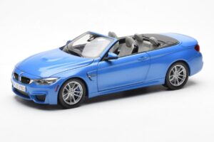 BMW M4 F83 Kabriolet Yas Marina Niebieski Paragon 1:18