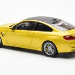 BMW M4 F82 Austin Żółty Metallic Paragon 1:18 - image 7 of 8