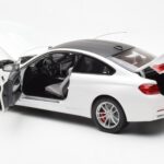 BMW M4 F82 Frozen Brilliant Biały Paragon 1:18 PA-97101 - image 5 of 8