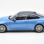 BMW M4 F82 Yas Marina Niebieski Paragon 1:18 PA-97102 - image 4 of 8