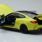 BMW M4 G82 Żółty Edycja Dealerska Minichamps 1:18 - image 5 of 8
