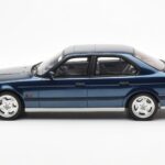 BMW M5 E34 Niebieski Metallic Otto 1:18 - image 3 of 6