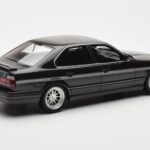 BMW M5 E34 Hartge H5 V12 Diamond Czarny Metallic Otto 1:18 - image 2 of 6