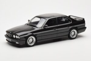 BMW M5 E34 Hartge H5 V12 Diamond Czarny Metallic Otto 1:18 OT362