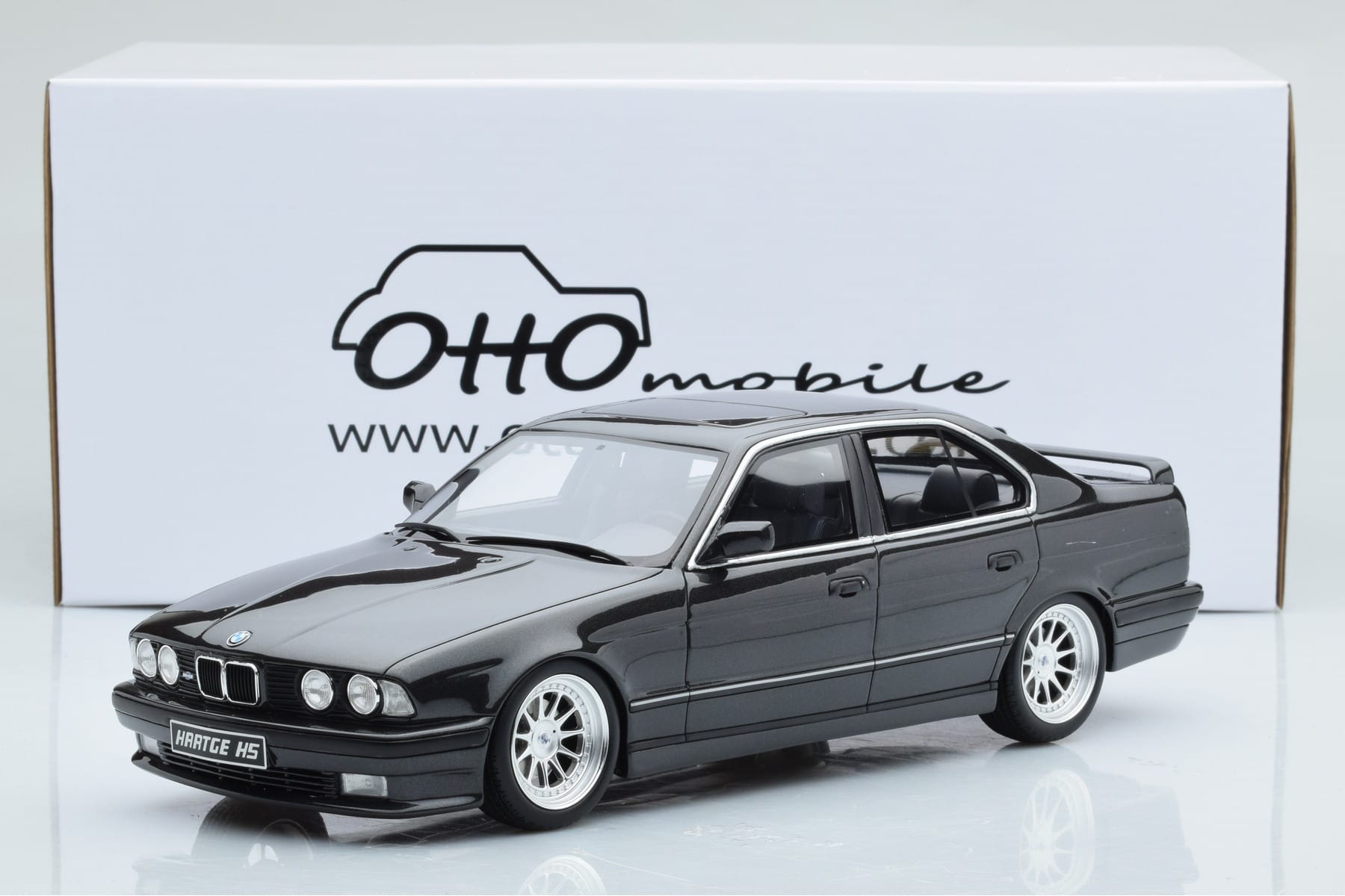 BMW M5 E34 Hartge Czarny Otto 1:18 OT362B Żywica — zdjęcie 2 z 6