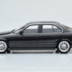 BMW M5 E34 Hartge Czarny Otto 1:18 - image 3 of 6