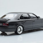 BMW M5 E34 Hartge Czarny Otto 1:18 - image 5 of 6