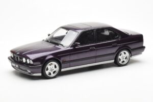 BMW M5 E34 Fioletowy Otto 1:18 OT106