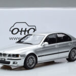 BMW M5 E39 Srebrny Otto 1:18 - image 7 of 7