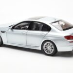 BMW M5 F10 Silverstone Srebrny Paragon 1:18 80432186353 - image 7 of 8