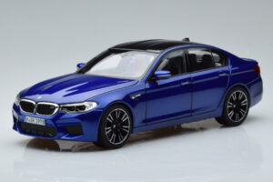 BMW M5 F90 Marina Bay Niebieski Norev 1:18