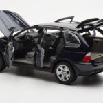 BMW X5 4.4i E53 Ciemny Niebieski Kyosho 1:18 - image 5 of 8
