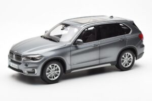 BMW X5 F15 Space Szary Paragon 1:18
