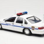 Chevrolet Caprice Cheyenne Policja UT Models 1:18 - image 5 of 6