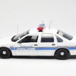 Chevrolet Caprice Sebring Policja UT Models 1:18 - image 3 of 6
