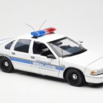 Chevrolet Caprice Sebring Policja UT Models 1:18 - image 4 of 6