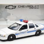Chevrolet Caprice Sebring Policja UT Models 1:18 - image 6 of 6
