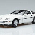 Chevrolet Corvette C4 Biały AUTOart 1:18 71243 Metal
