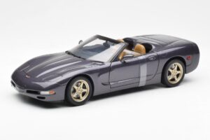 Chevrolet Corvette C5 Kabriolet Fioletowy Perłowy Metaliczny UT Models 1:18