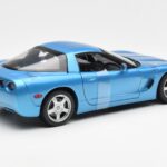 Chevrolet Corvette C5 Niebieski Metaliczny UT Models 1:18 - image 2 of 6