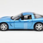 Chevrolet Corvette C5 Niebieski Metaliczny UT Models 1:18 - image 3 of 6