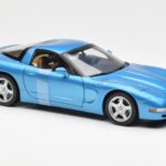 Chevrolet Corvette C5 Niebieski Metaliczny UT Models 1:18 - image 4 of 6