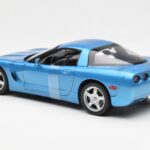 Chevrolet Corvette C5 Niebieski Metaliczny UT Models 1:18 - image 5 of 6