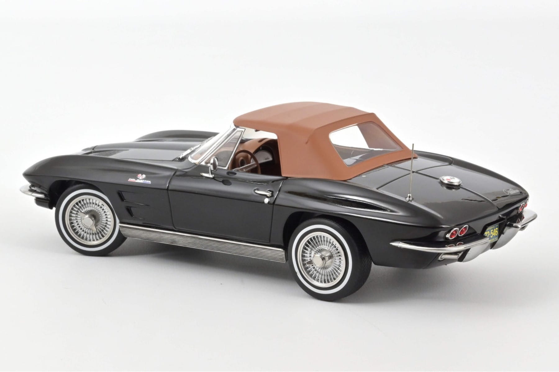 Chevrolet Corvette C2 Sting Ray Kabriolet Norev 1:18 189055 Metal — zdjęcie 2 z 3