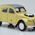 Citroen 2CV Sahara Żółty Otto 1:18 - image 4 of 6