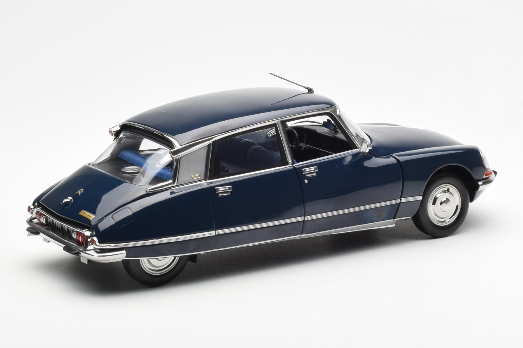 Citroen DS 23 Pallas Orient Niebieski Norev 1:18 181723 Metal — zdjęcie 3 z 8