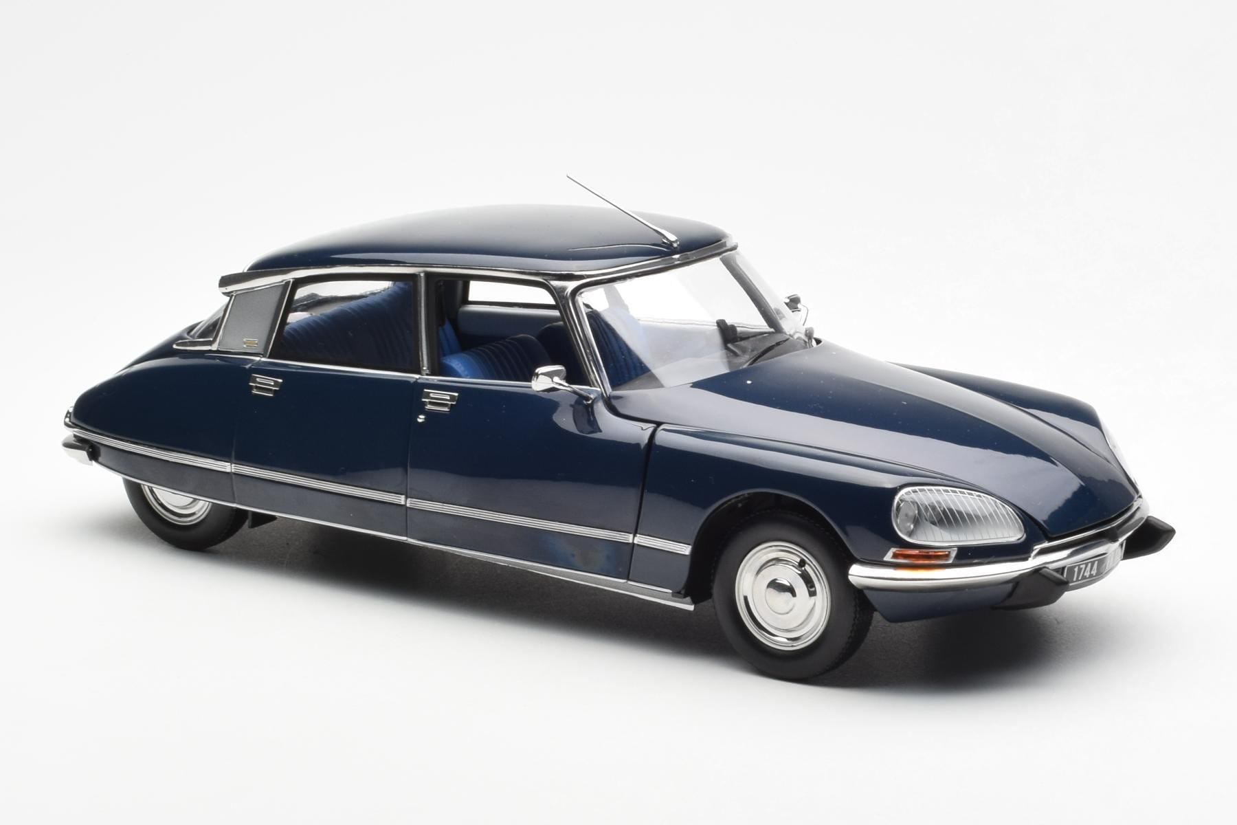 Citroen DS 23 Pallas Orient Niebieski Norev 1:18 181723 Metal — zdjęcie 6 z 8