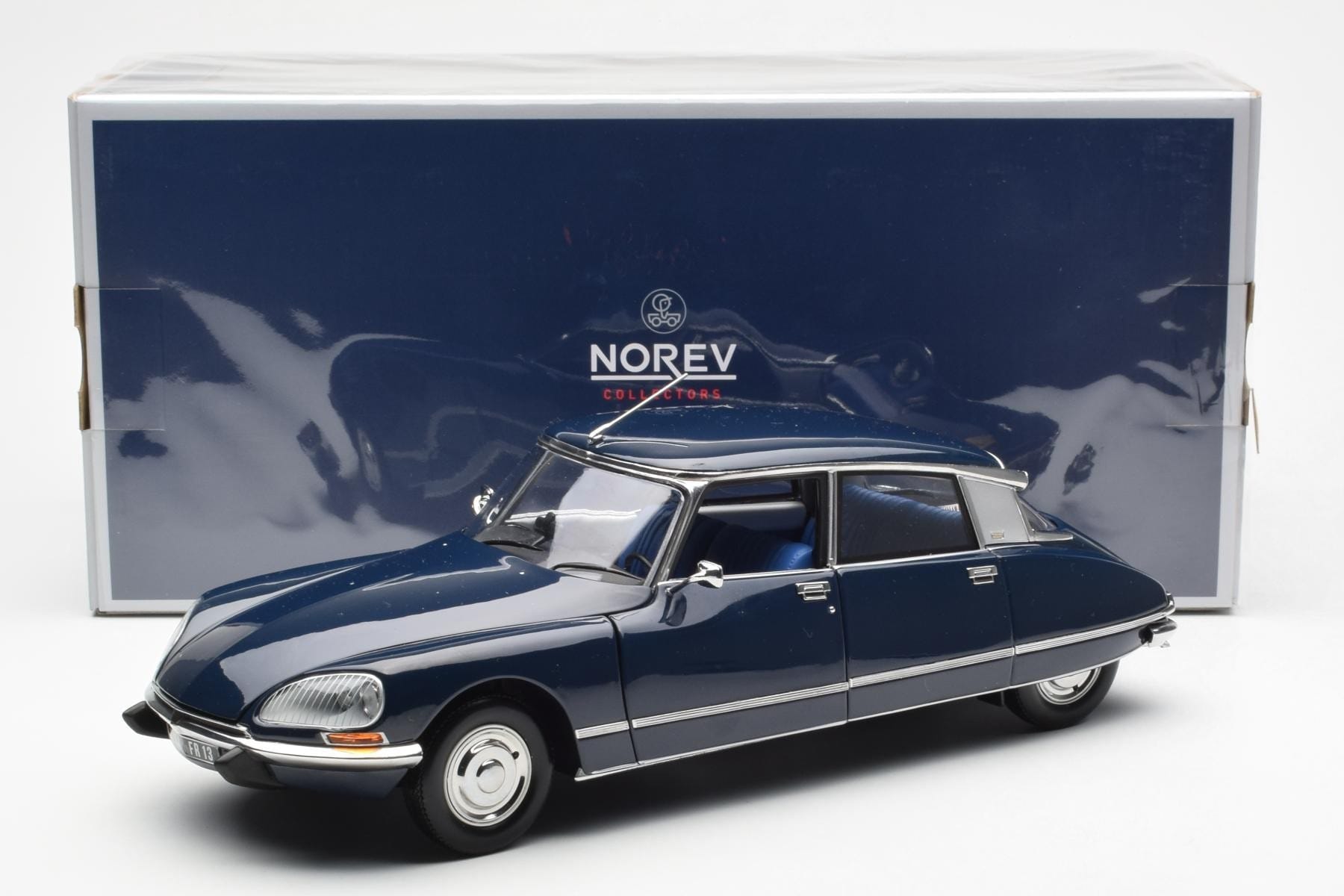Citroen DS 23 Pallas Orient Niebieski Norev 1:18 181723 Metal — zdjęcie 8 z 8