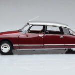 Citroen DS23 Pallas Czerwony Norev 1:18 - image 4 of 7