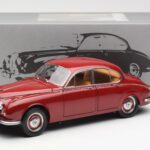 Daimler 250 V8 Czerwony Paragon 1:18 PA-98312 - image 8 of 8