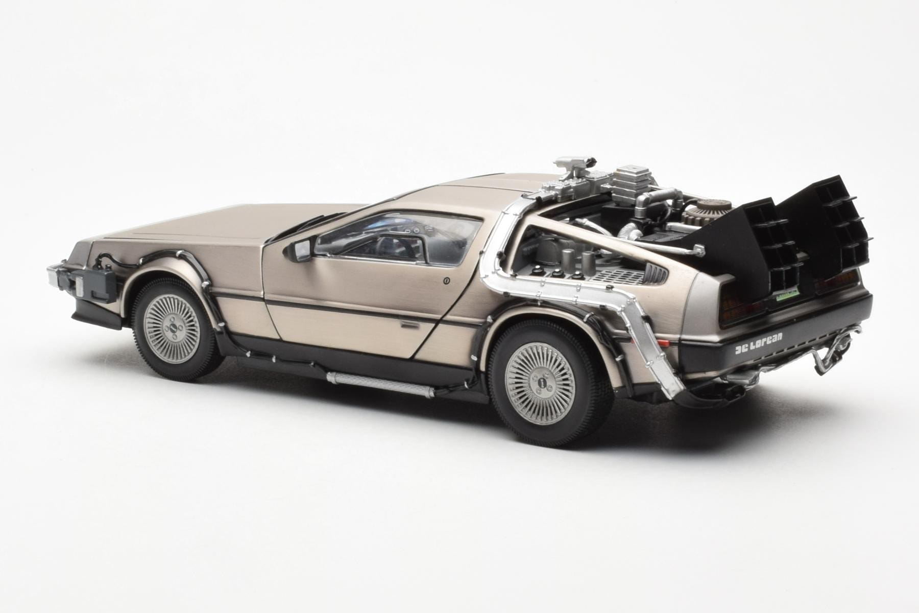 DeLorean DMC-12 Time Machine Back to the Future Srebrny Sun Star 1:18 2711 Metal — zdjęcie 4 z 8