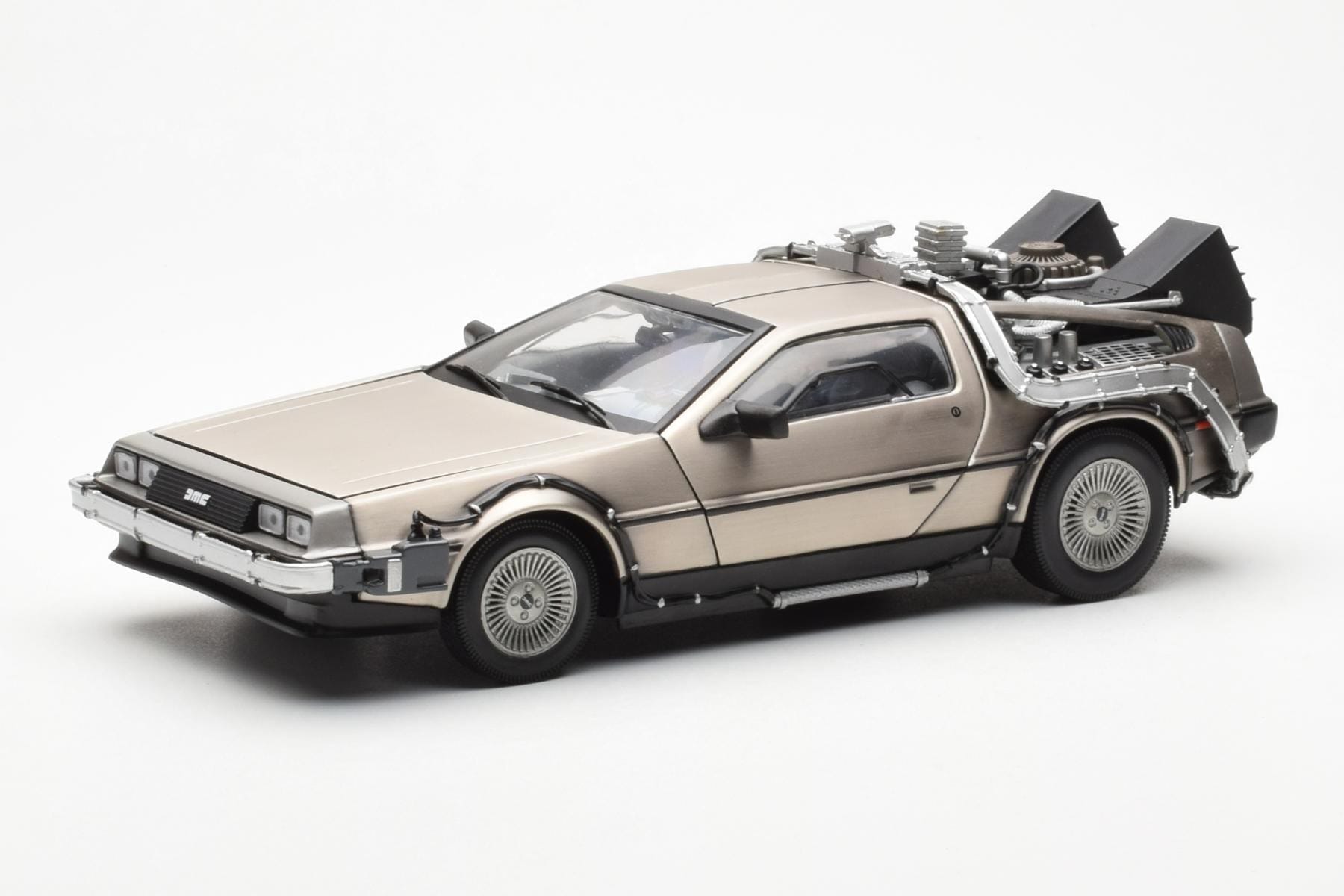 DeLorean DMC-12 Time Machine Back to the Future Srebrny Sun Star 1:18 2711 Metal