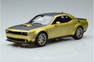 Dodge Challenger R/T Scat Pack Widebody 50. Rocznica GT Spirit 1:18 GT411 Żywica
